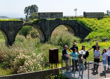 שבועות ישראלי בנהריים בגשר